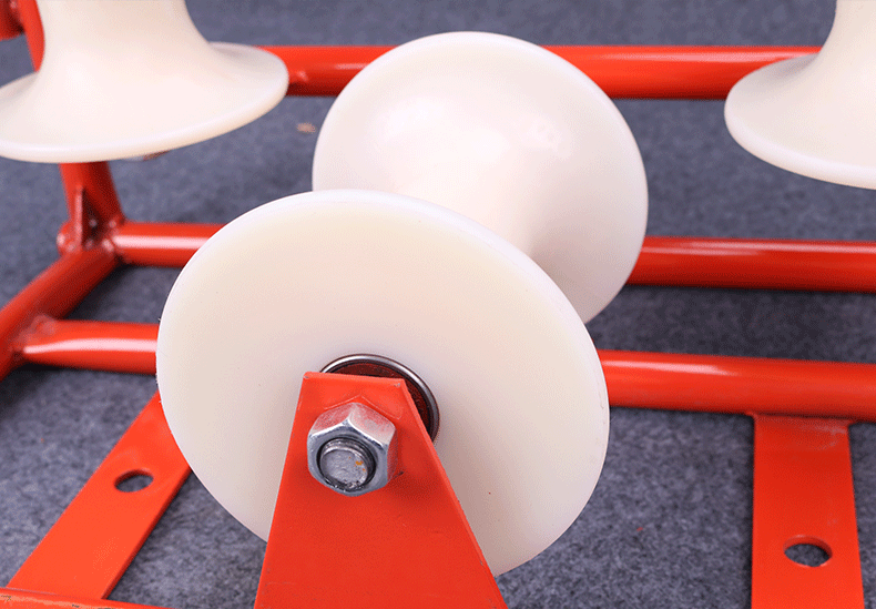 Linked cable rollers